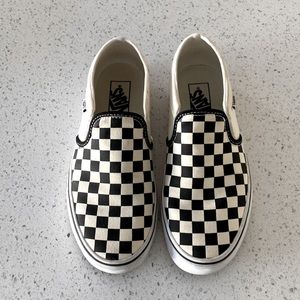Women’s Checkerboard Vans